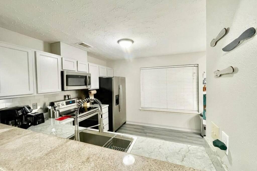 3 Bedroom Entire Home - Centrally Located In Katy, Texas Extérieur photo