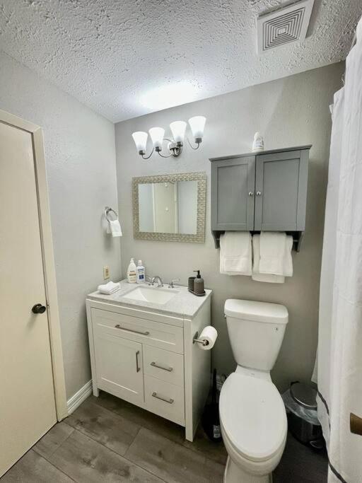 3 Bedroom Entire Home - Centrally Located In Katy, Texas Extérieur photo