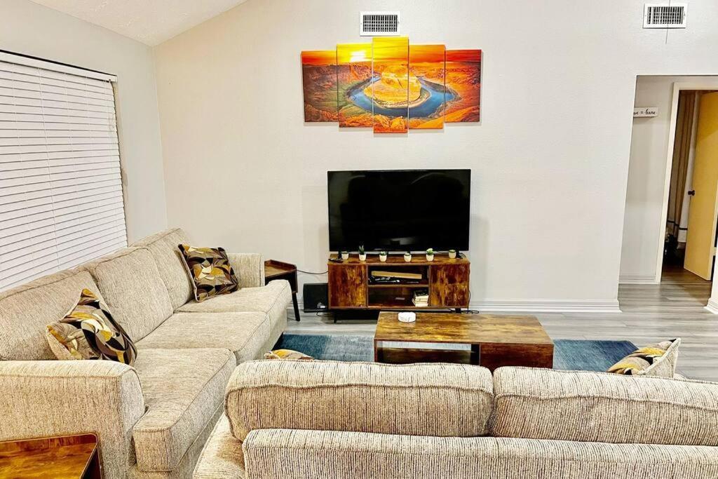 3 Bedroom Entire Home - Centrally Located In Katy, Texas Extérieur photo