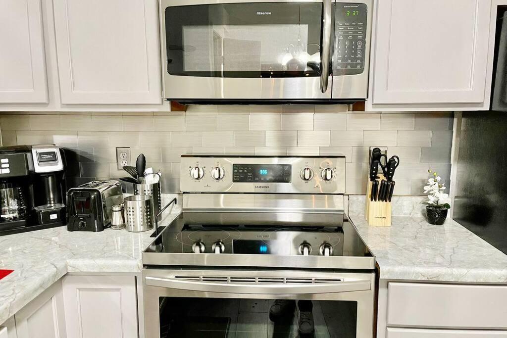 3 Bedroom Entire Home - Centrally Located In Katy, Texas Extérieur photo